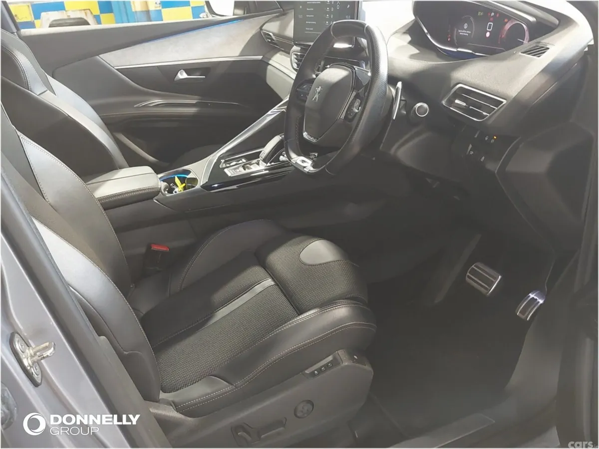 Peugeot 3008 Estate, Petrol, 2023, Grey