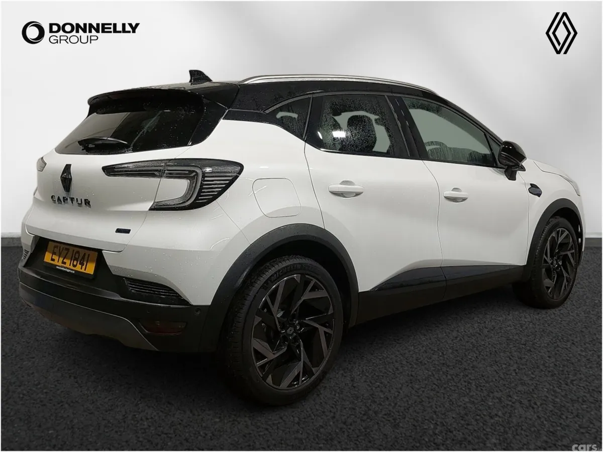 Renault Captur Hatchback, Petrol Hybrid, 2026, White