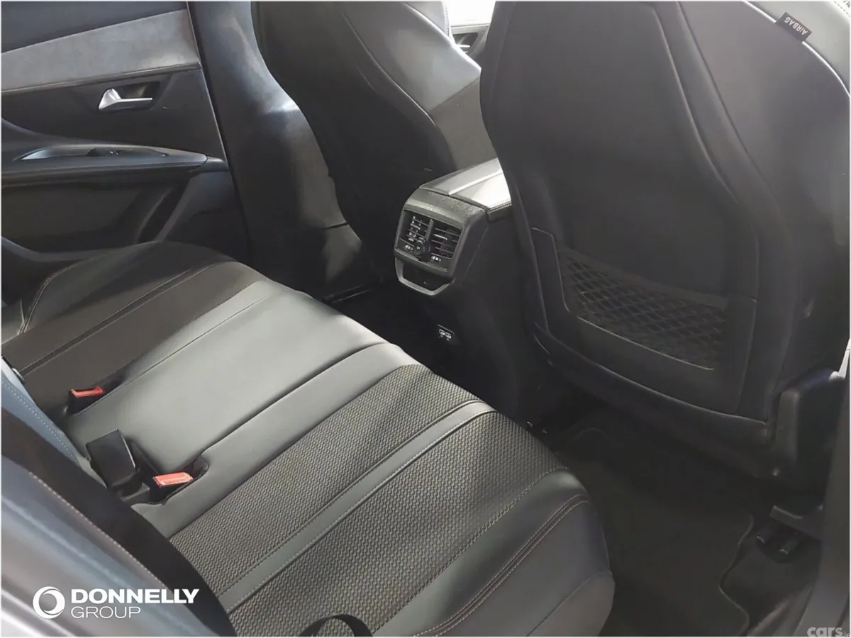 Peugeot 3008 Estate, Petrol, 2023, Grey