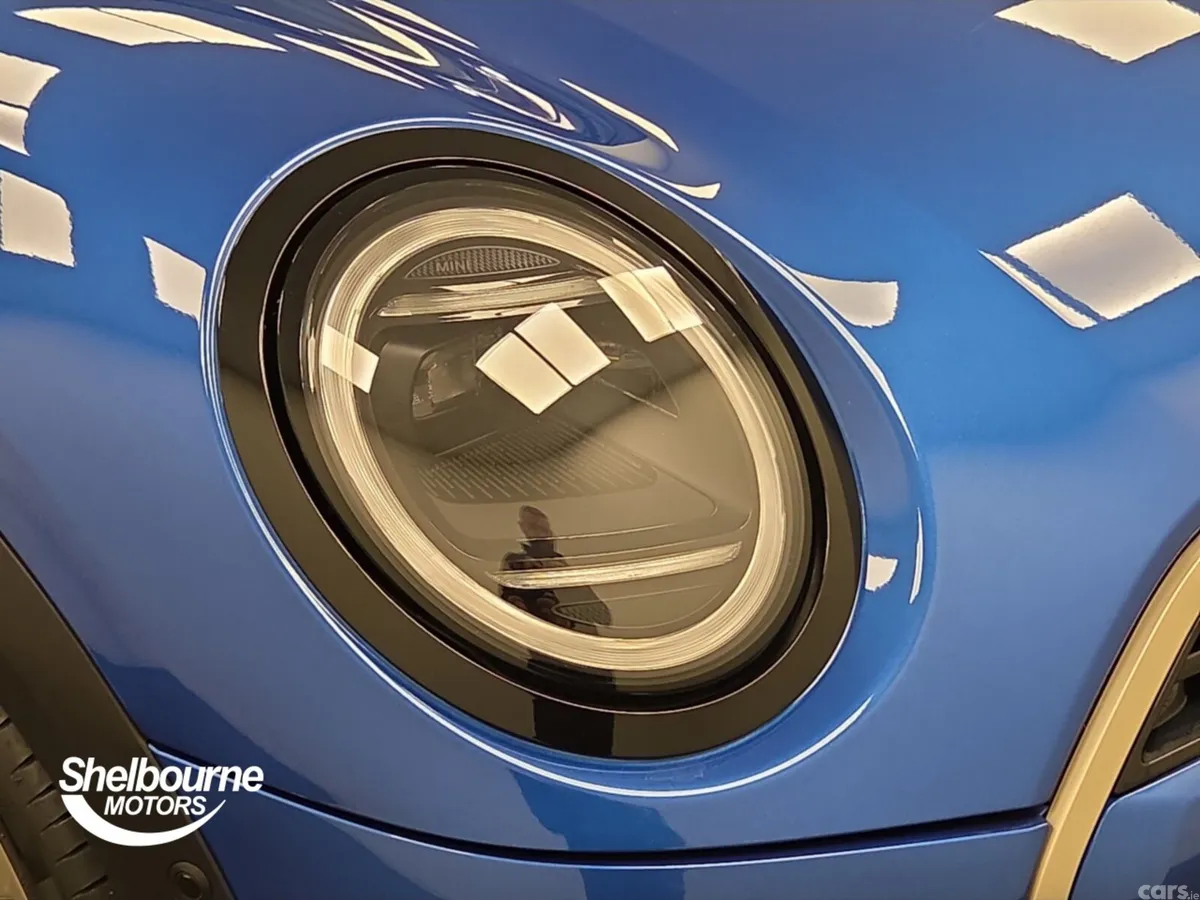 Mini Cooper Hatchback, Petrol, 2025, Blue