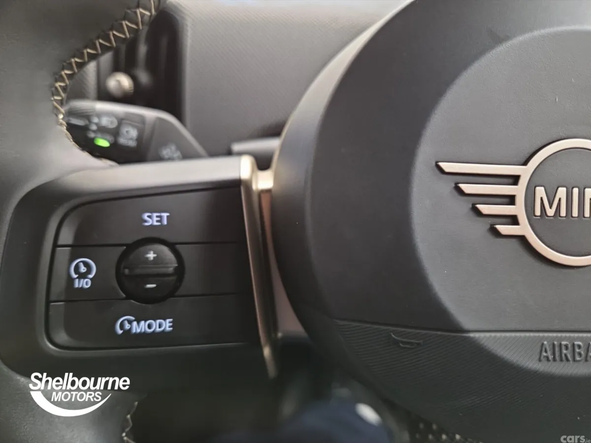 Mini Cooper Hatchback, Petrol, 2025, Blue