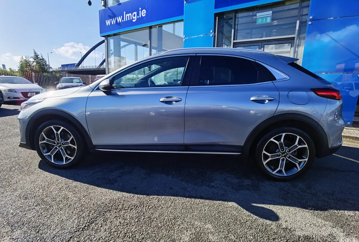 Kia XCeed Hatchback, Petrol, 2020, Grey