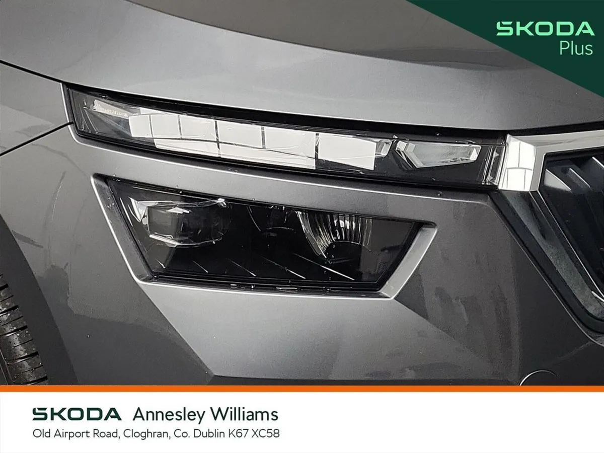 Skoda Kamiq Hatchback, Petrol, 2023, Grey