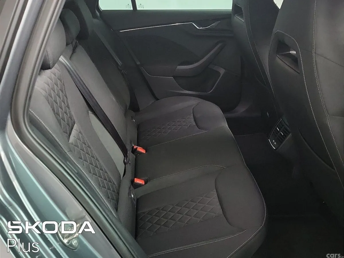 Skoda Kamiq Hatchback, Petrol, 2023, Grey