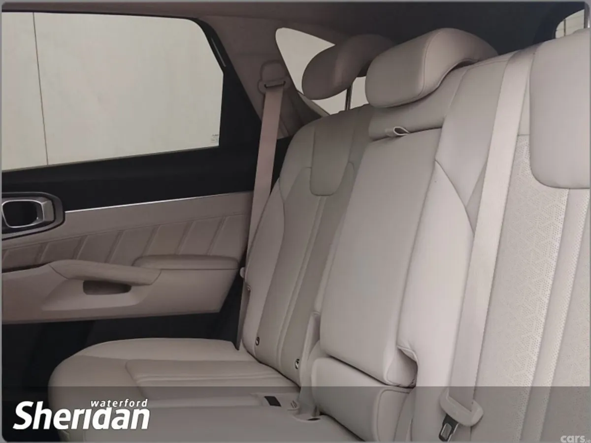Kia Sorento SUV, Diesel, 2023, White