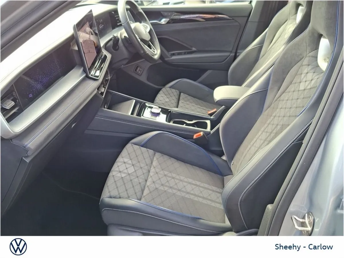 Volkswagen Tayron SUV, Petrol Plug-in Hybrid, 2026, Silver