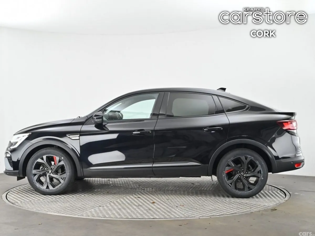 Renault Arkana Hatchback, Petrol, 2022, Black