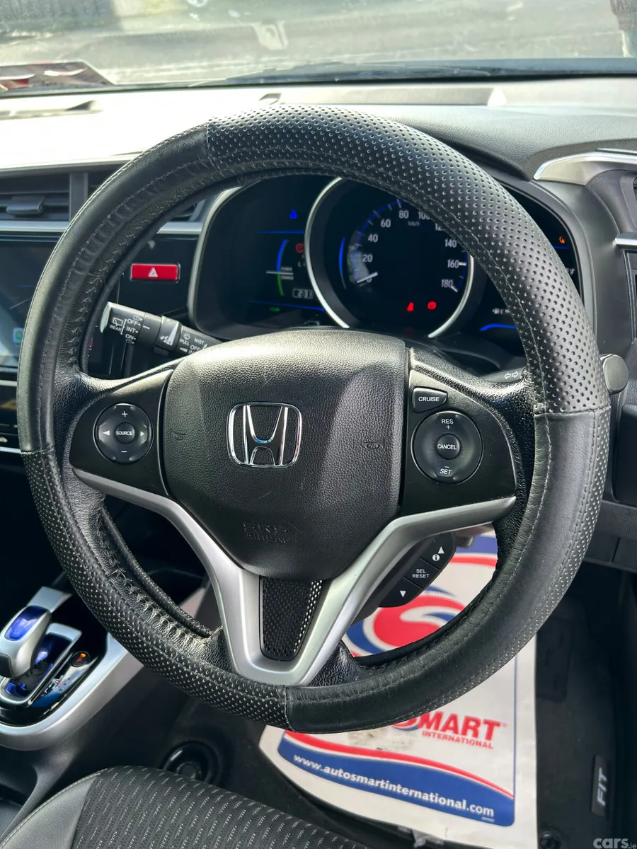 Honda Fit Hatchback, Petrol Hybrid, 2017, White