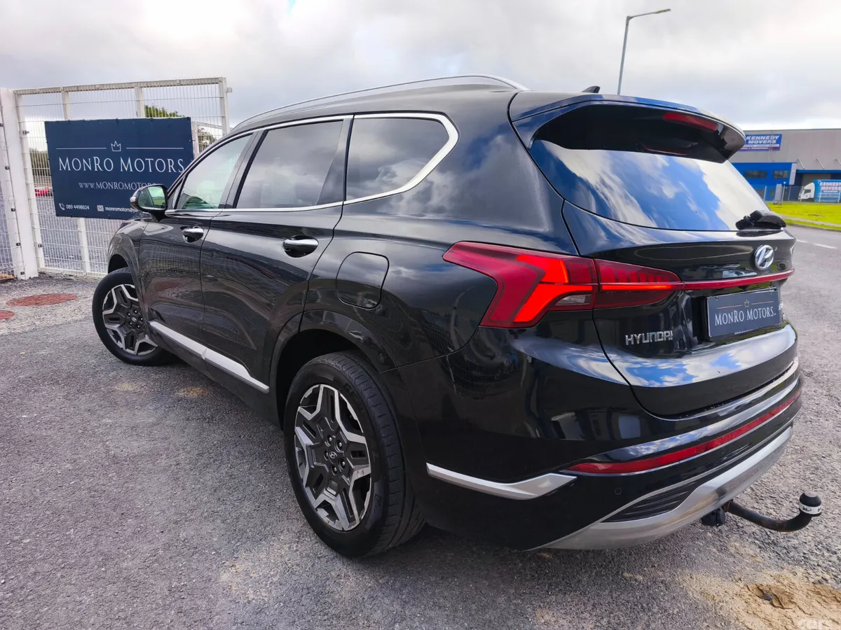Hyundai Santa Fe SUV, Petrol Plug-in Hybrid, 2022, Black