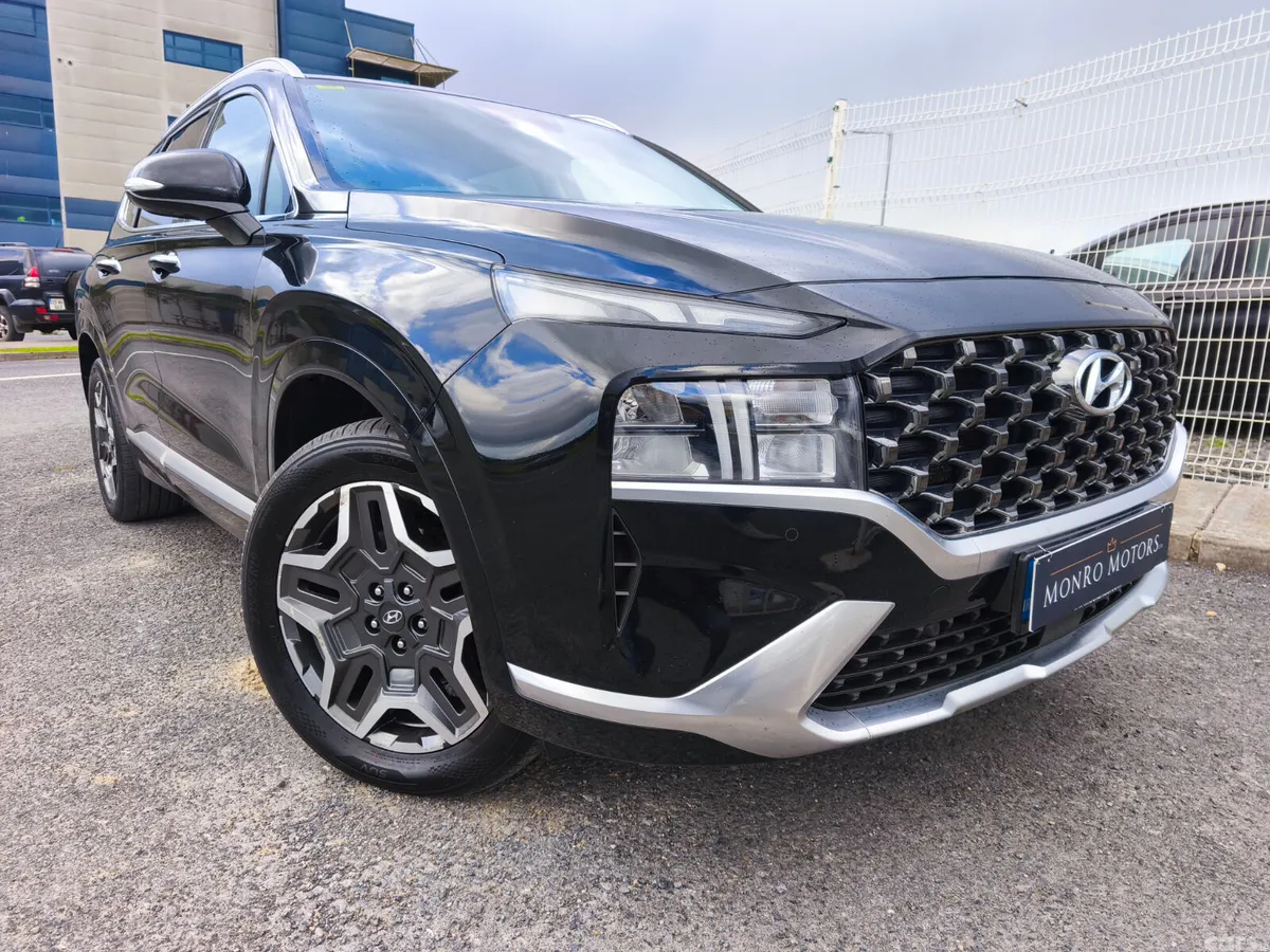 Hyundai Santa Fe SUV, Petrol Plug-in Hybrid, 2022, Black