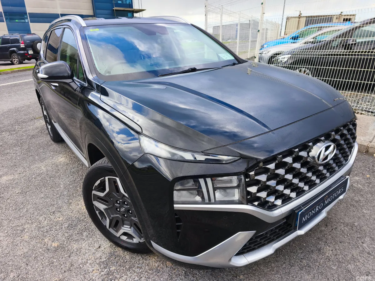 Hyundai Santa Fe SUV, Petrol Plug-in Hybrid, 2022, Black