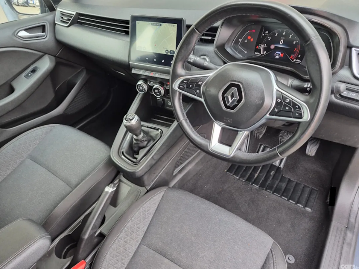 Renault Clio Hatchback, Petrol, 2023, Grey