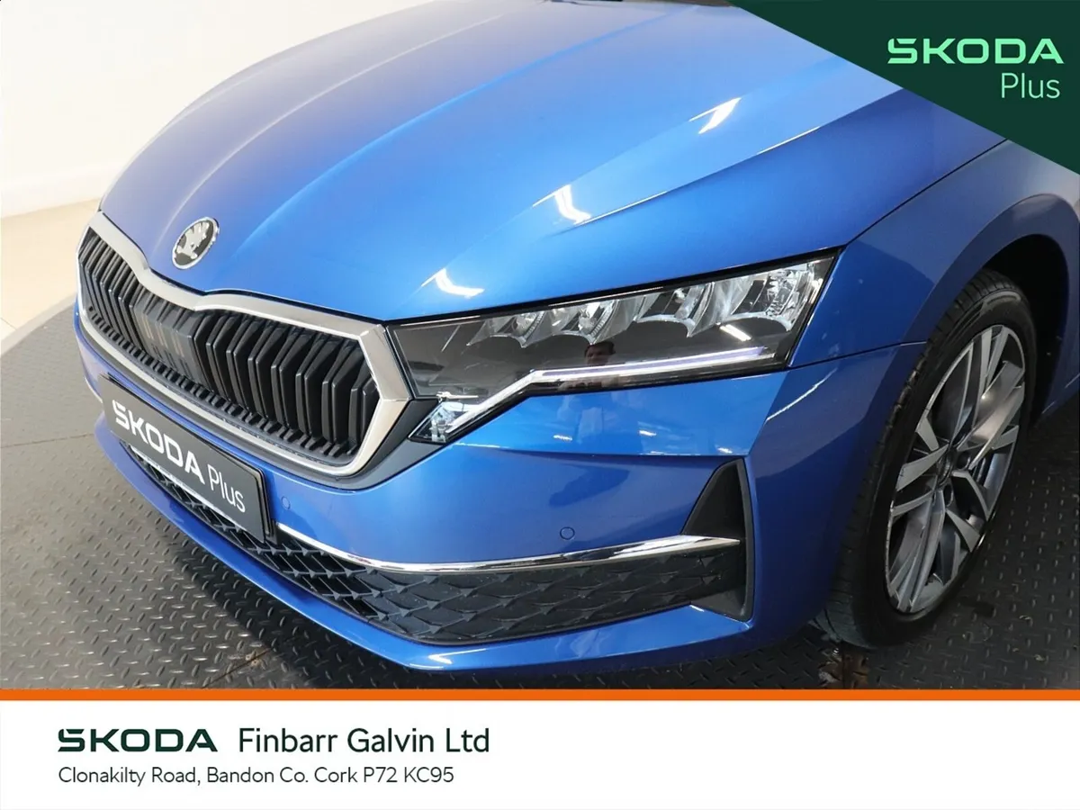 Skoda Octavia Saloon, Diesel, 2026, Blue
