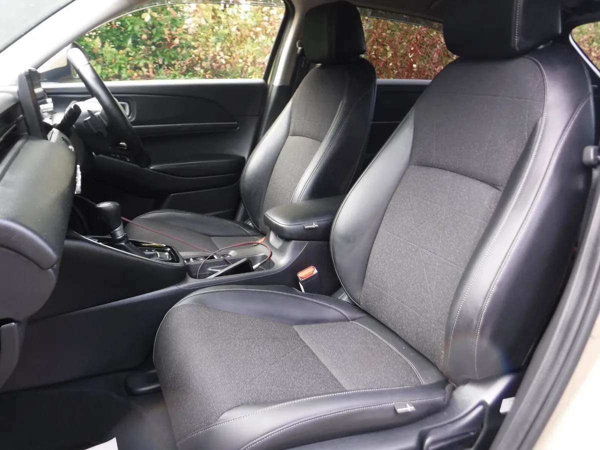 Honda Vezel SUV, Petrol Hybrid, 2021, Beige