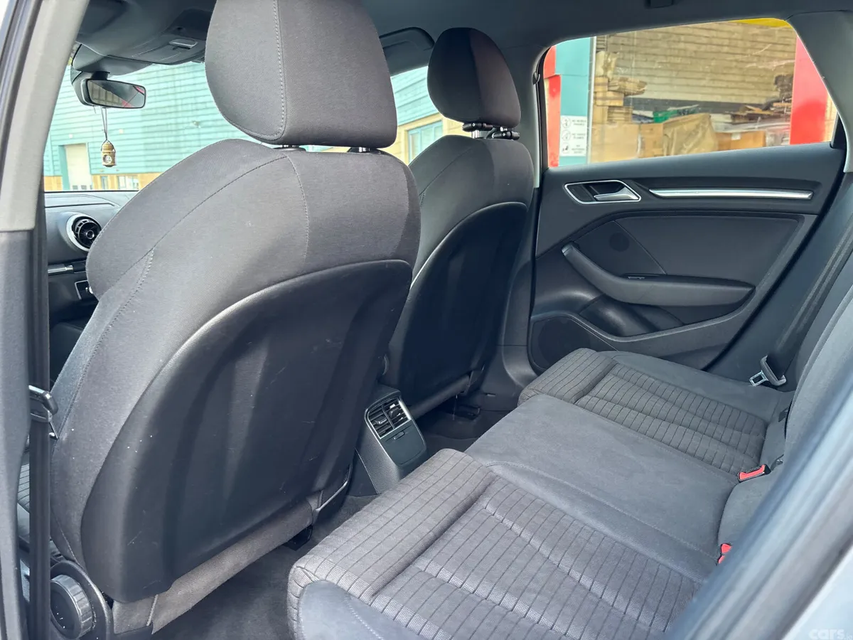 Audi A3 Hatchback, Petrol Plug-in Hybrid, 2017, Silver