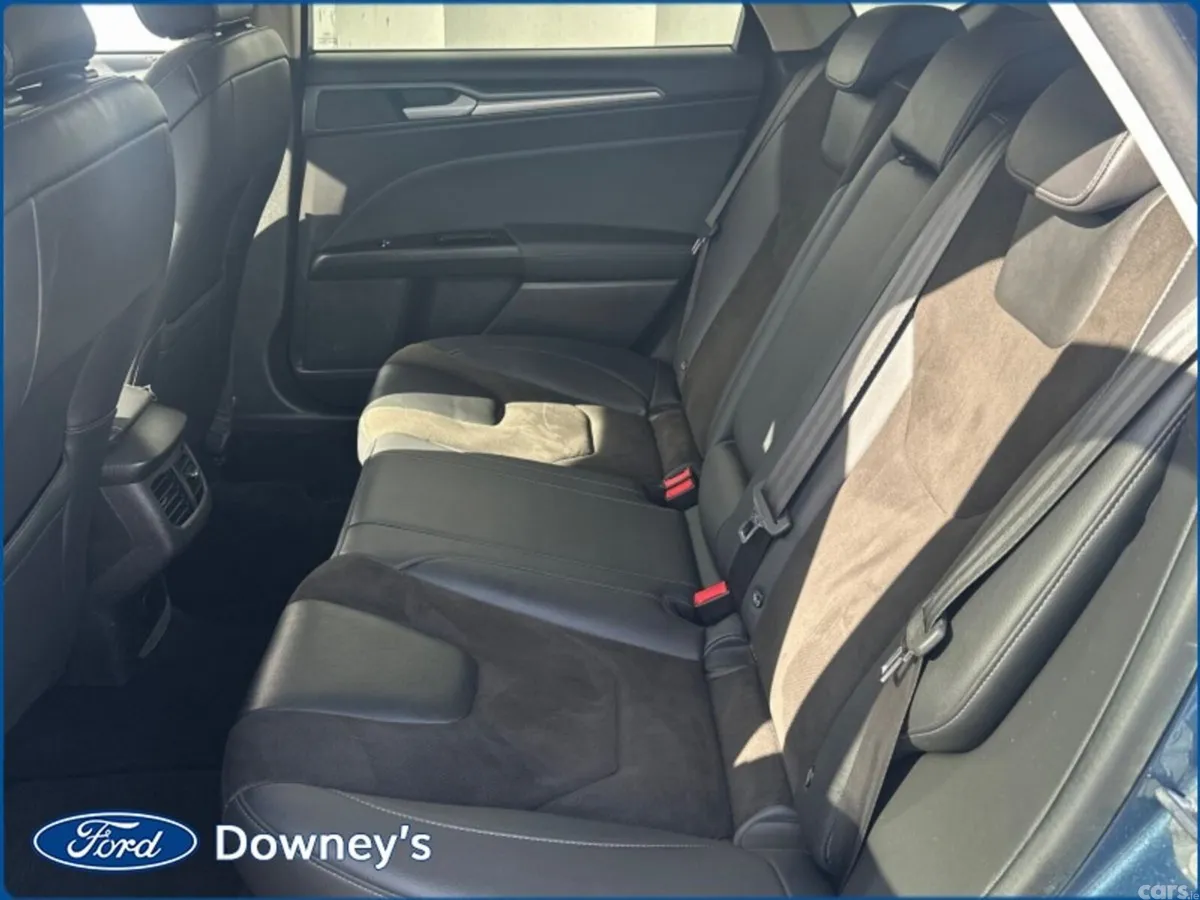 Ford Mondeo Hatchback, Diesel, 2020, Blue