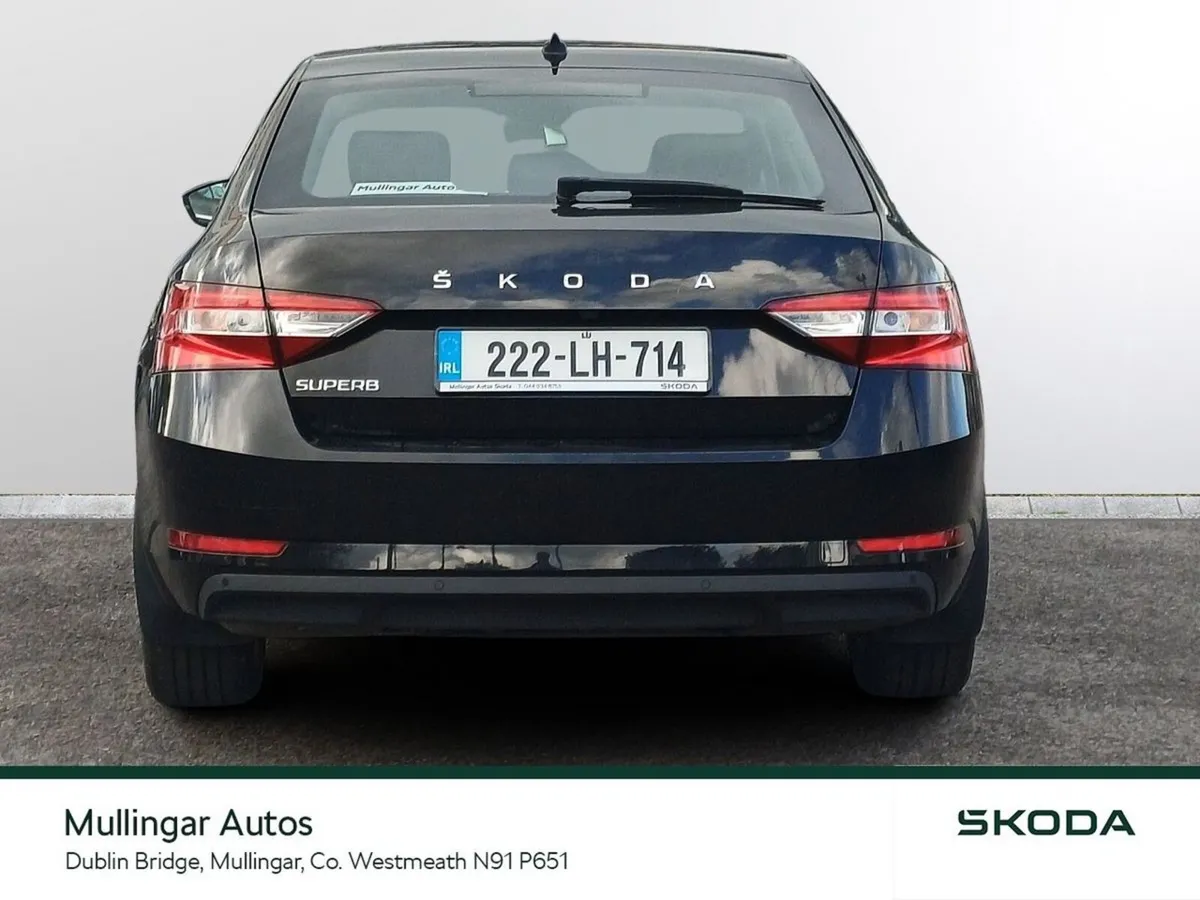 Skoda Superb Saloon, Petrol, 2022, Black