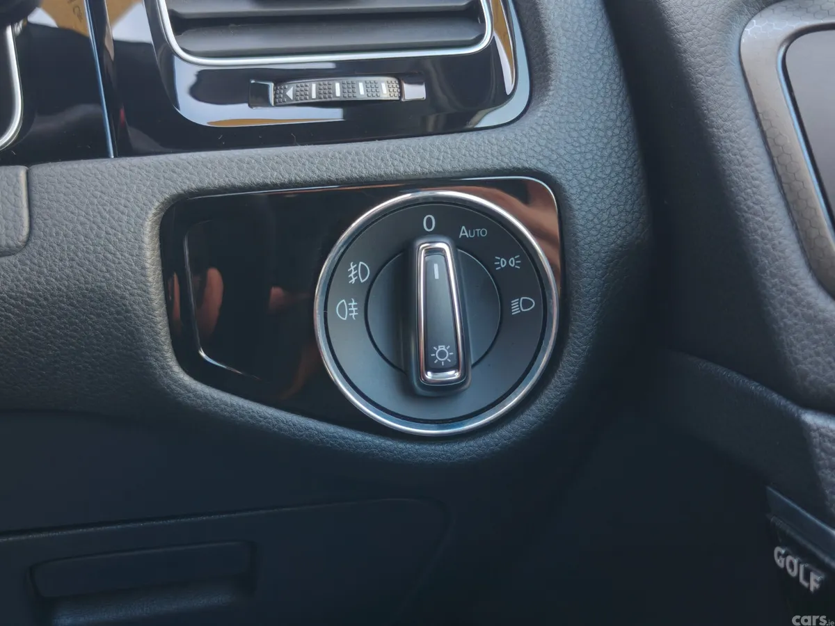 Volkswagen Golf Hatchback, Petrol, 2018, Grey