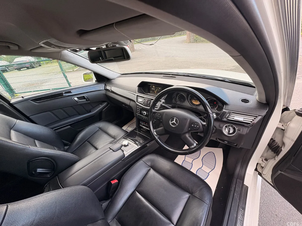 Mercedes-Benz E-Class Saloon, Diesel, 2012, White