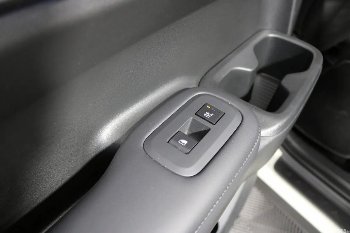 Hyundai Santa Fe SUV, Petrol Plug-in Hybrid, 2026, White