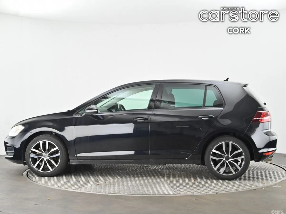 Volkswagen Golf Hatchback, Petrol, 2017, Black