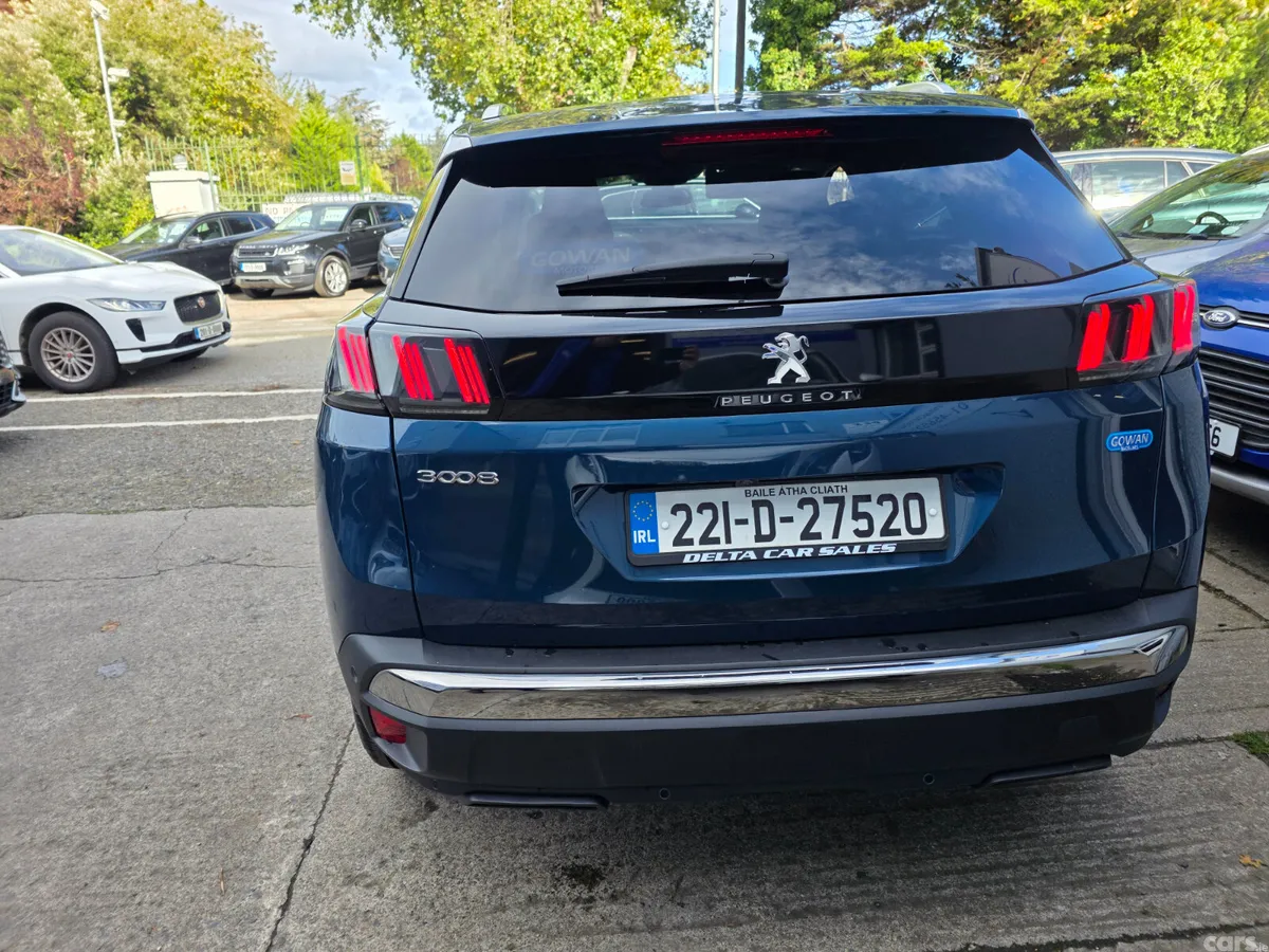 Peugeot 3008 MPV, Diesel, 2022, Blue