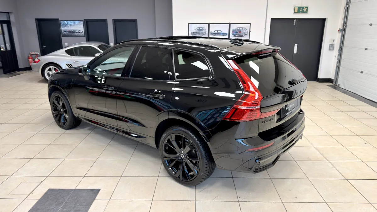 Volvo XC60 SUV, Petrol Hybrid, 2024, Black