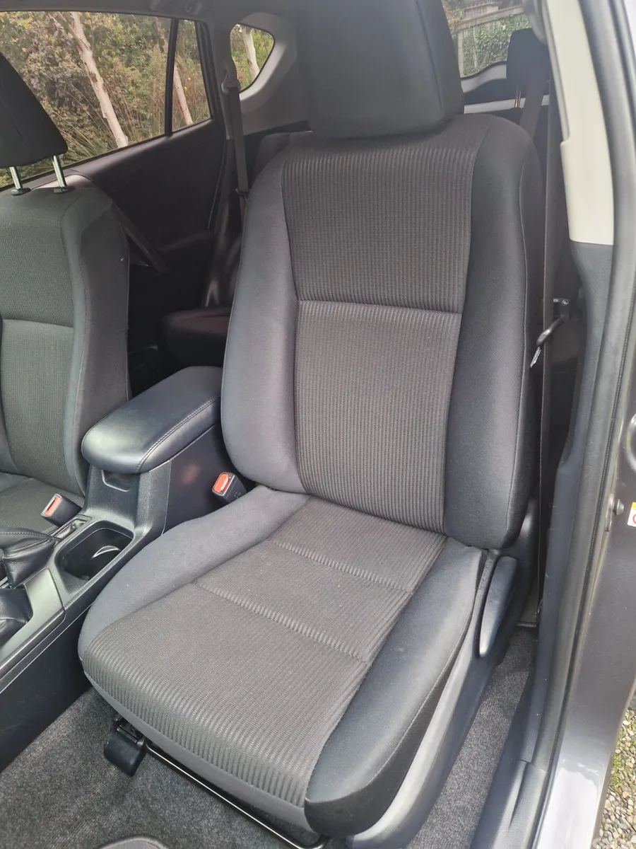 Toyota RAV4 SUV, Diesel, 2018, Grey