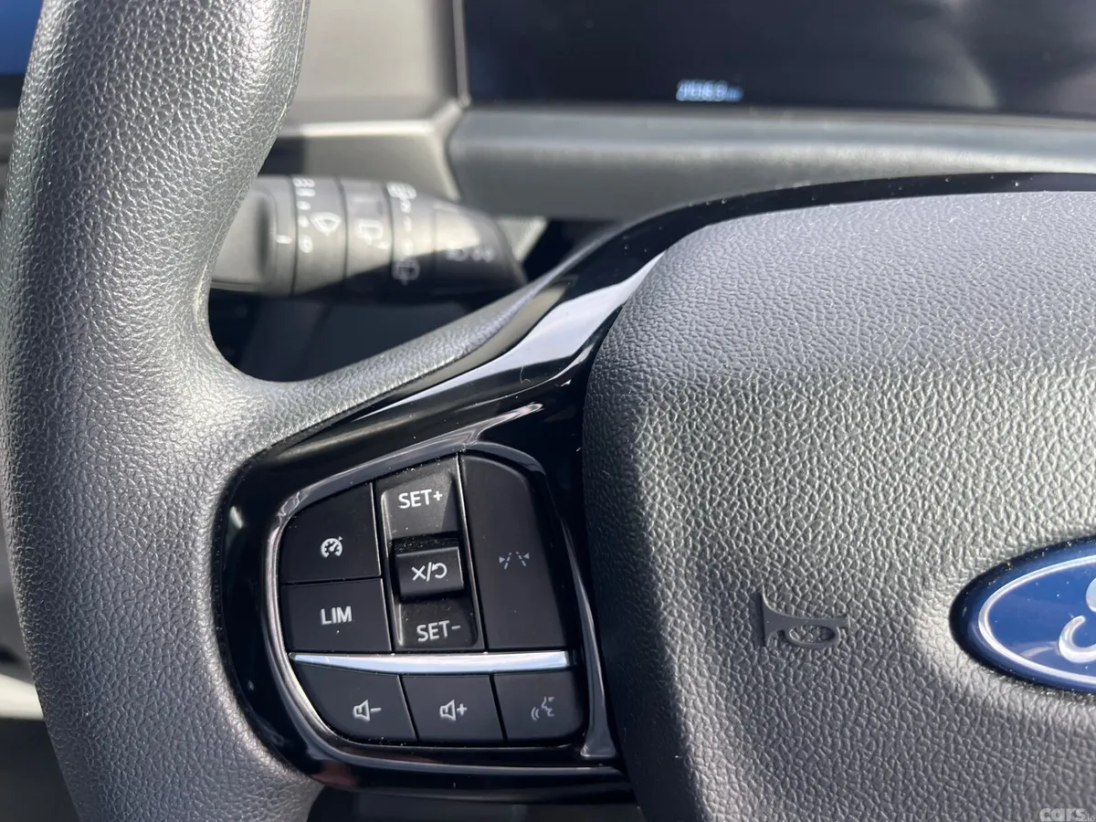 Ford Tourneo Custom MPV, Petrol Plug-in Hybrid, 2026, Grey