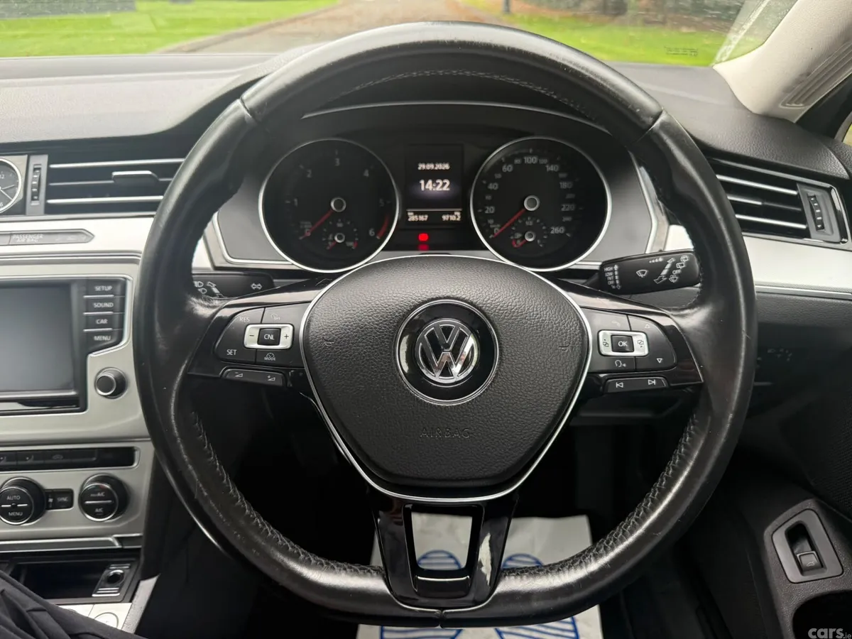 Volkswagen Passat Estate, Diesel, 2015, Silver