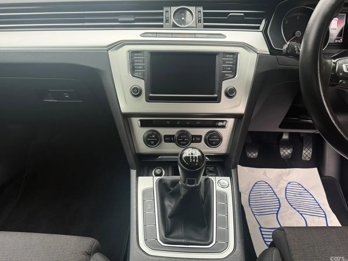 Volkswagen Passat Estate, Diesel, 2015, Silver