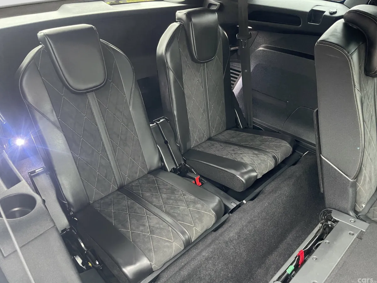 Peugeot 5008 SUV, Diesel, 2018, White