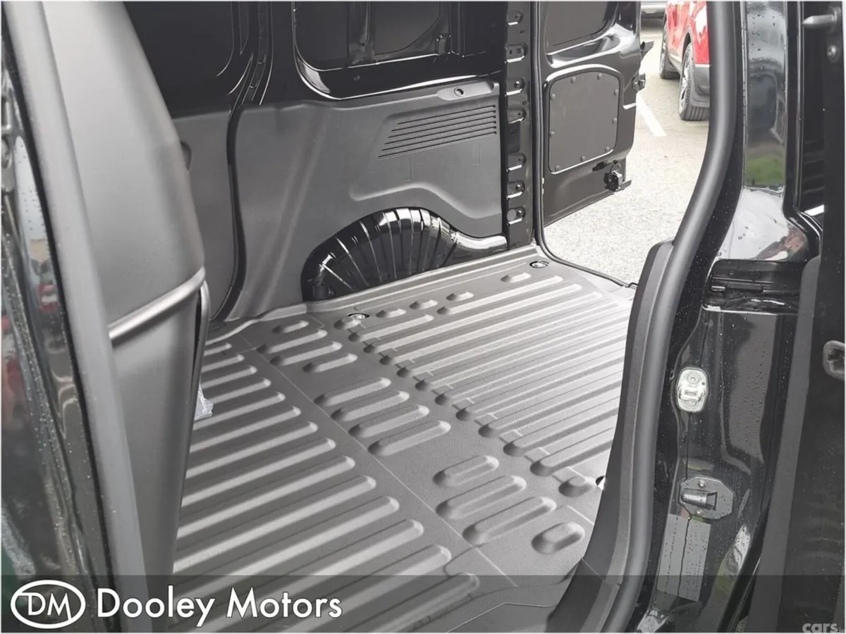 Citroen Berlingo MPV, Diesel, 2026, Black