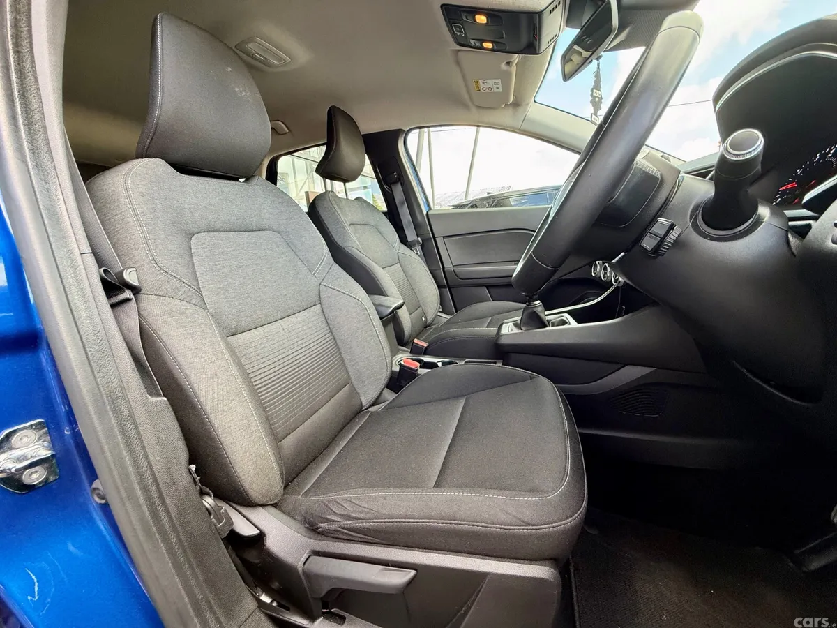 Renault Captur Hatchback, Petrol, 2020, Blue