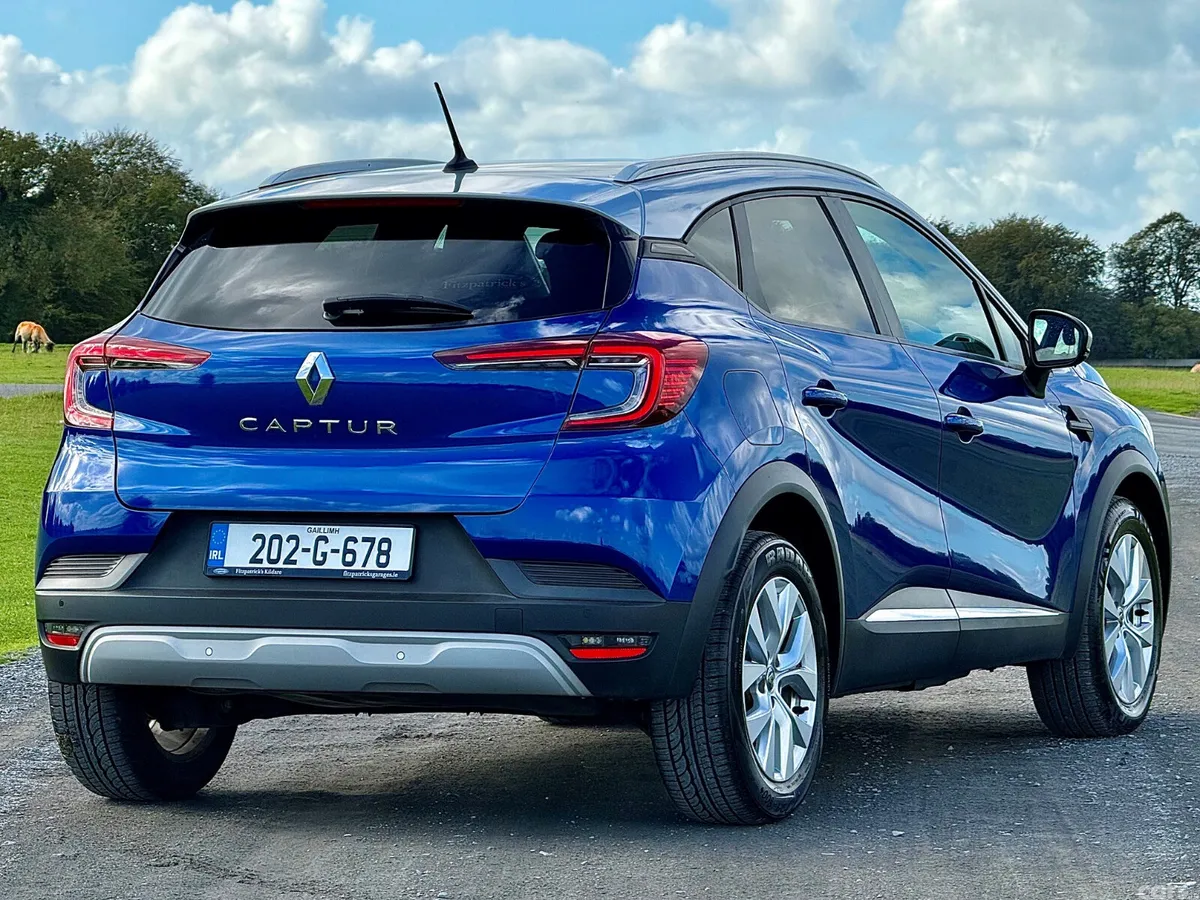 Renault Captur Hatchback, Petrol, 2020, Blue