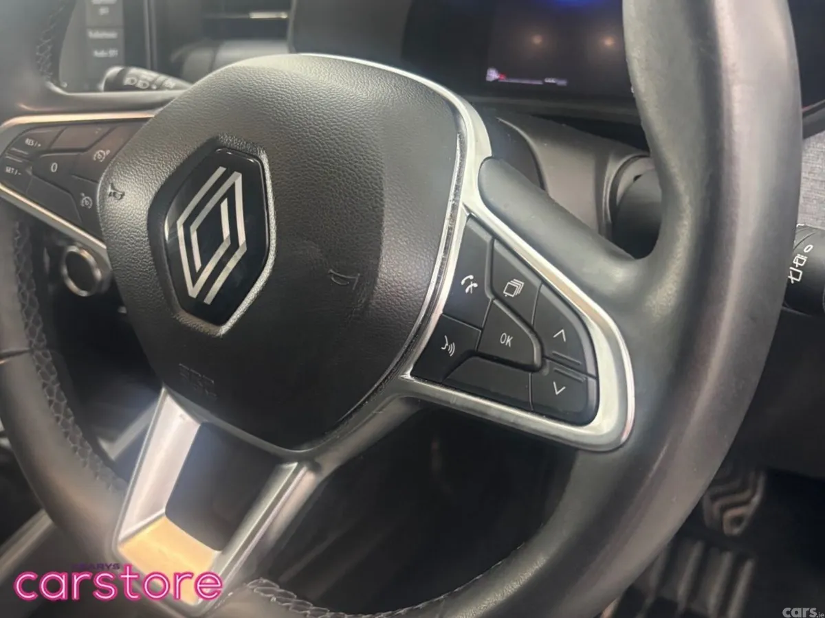 Renault Clio Hatchback, Petrol, 2024, White