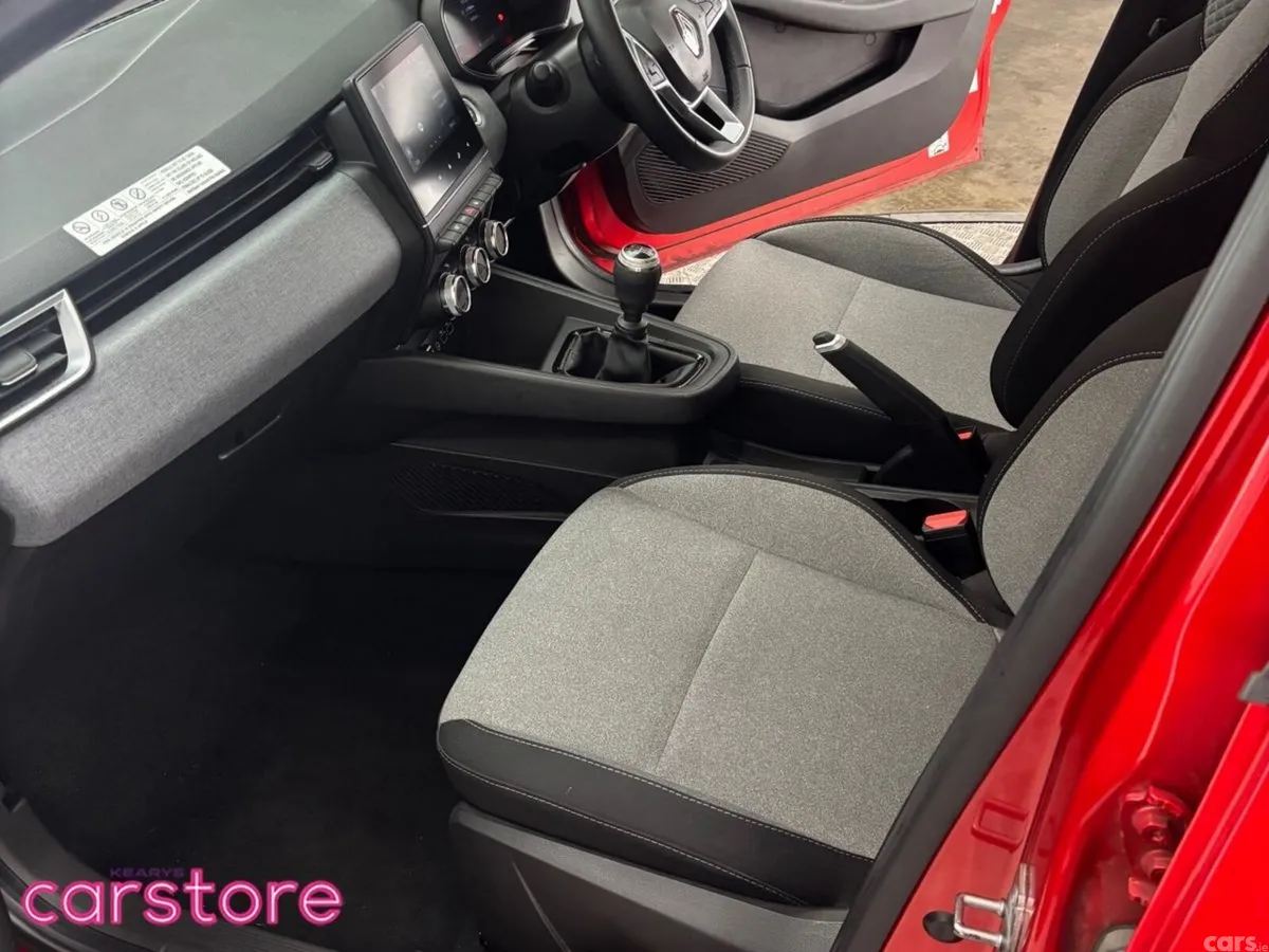 Renault Clio Hatchback, Petrol, 2024, Red