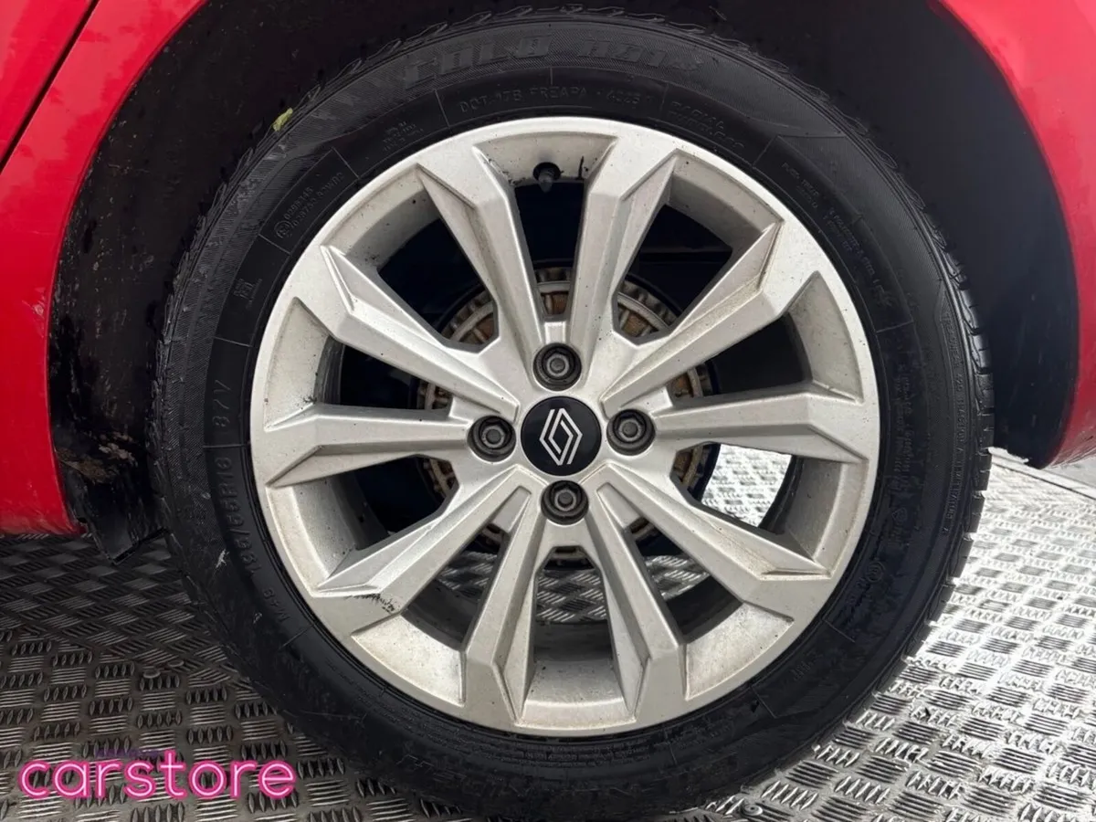 Renault Clio Hatchback, Petrol, 2024, Red