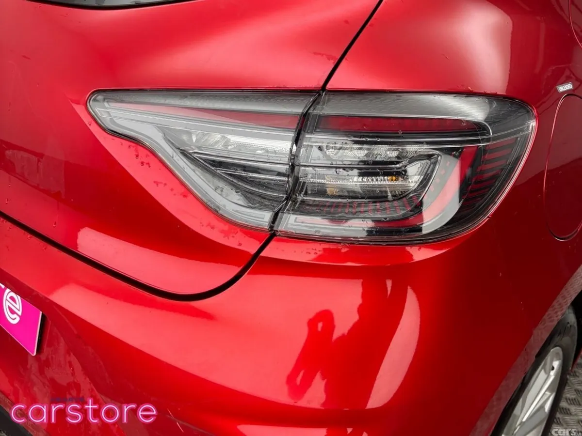 Renault Clio Hatchback, Petrol, 2024, Red