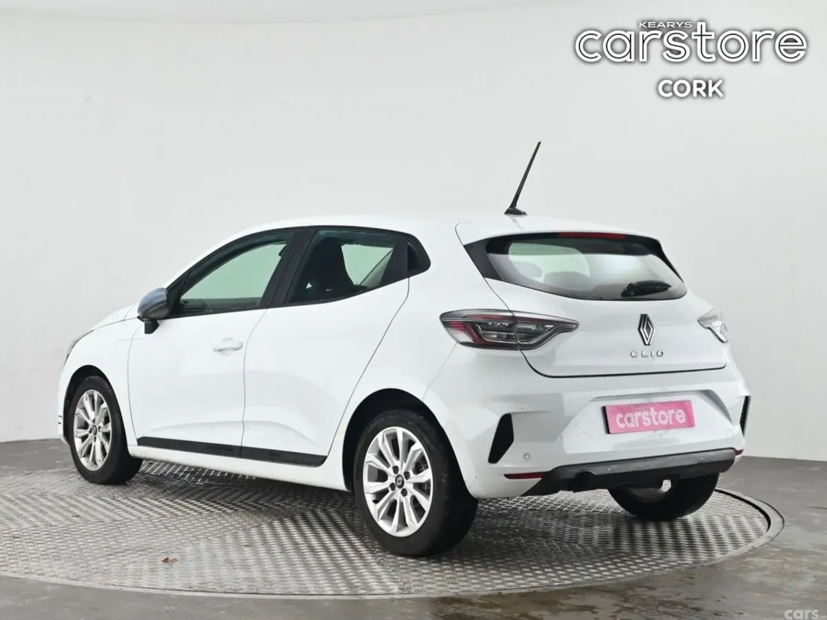 Renault Clio Hatchback, Petrol, 2024, White