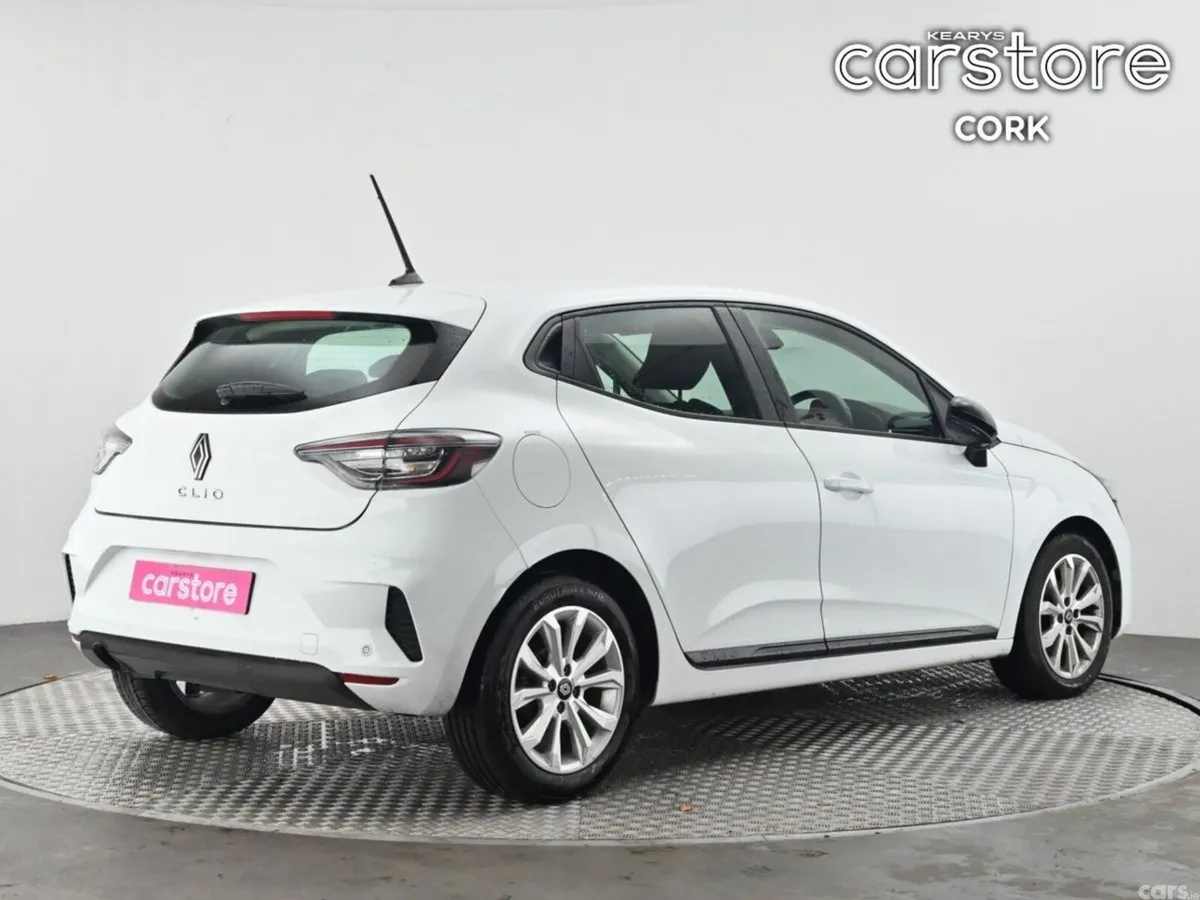 Renault Clio Hatchback, Petrol, 2024, White