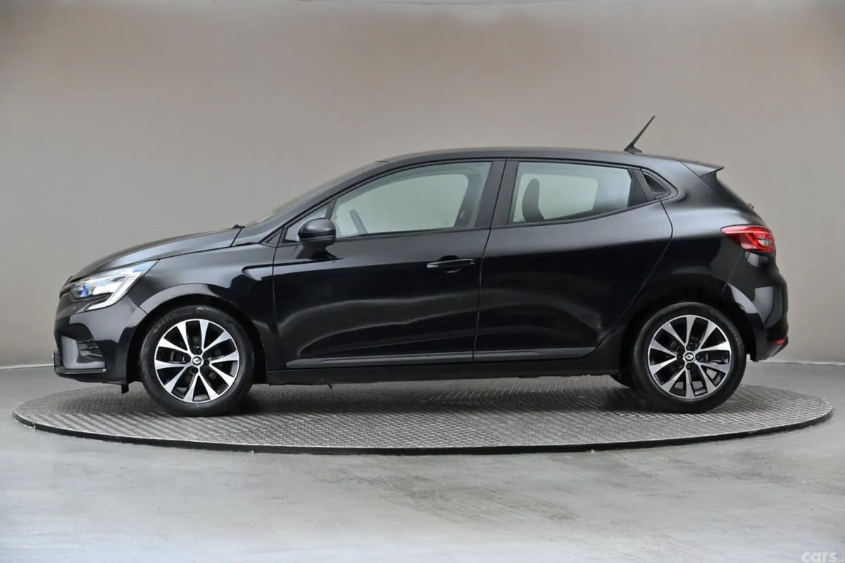 Renault Clio Hatchback, Petrol, 2023, Black
