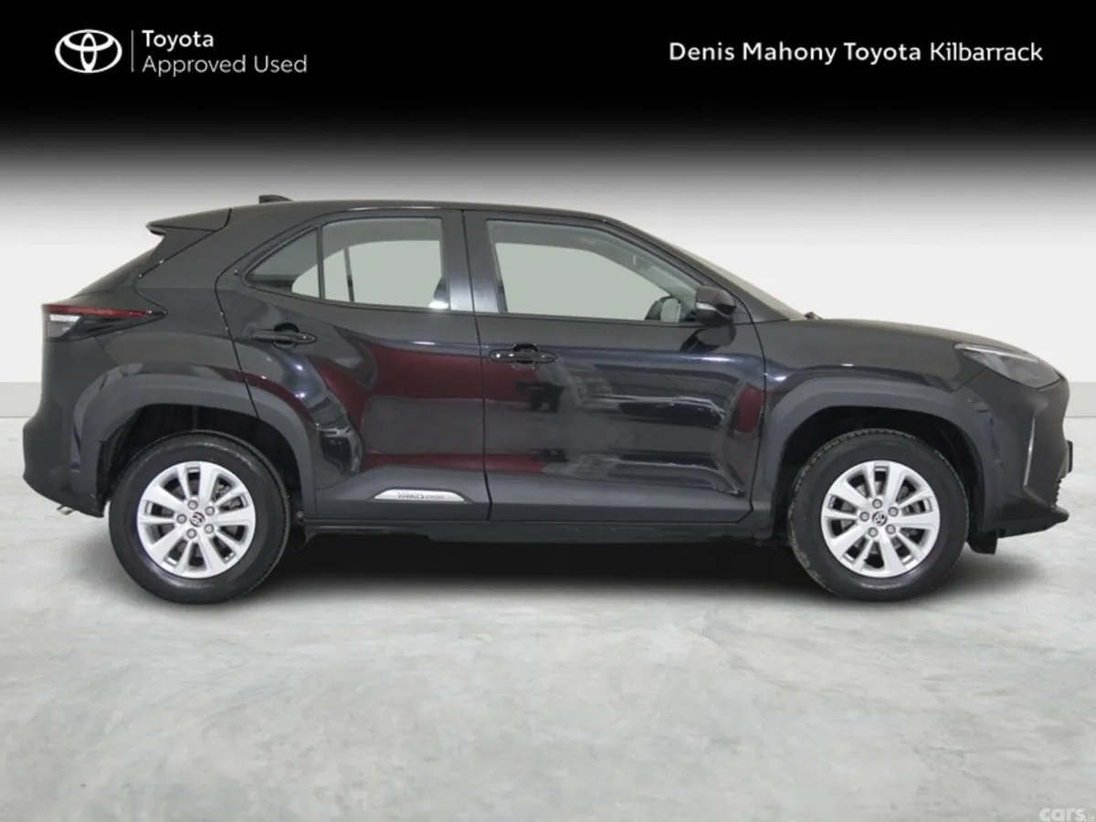 Toyota Yaris Cross Hatchback, Petrol Hybrid, 2023, Black