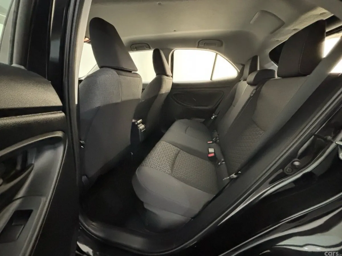 Toyota Yaris Cross Hatchback, Petrol Hybrid, 2023, Black