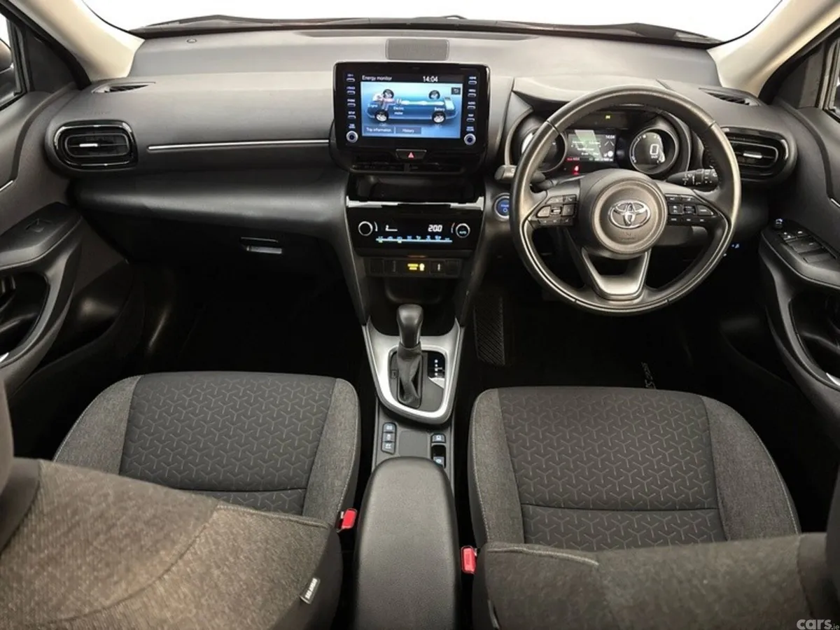 Toyota Yaris Cross Hatchback, Petrol Hybrid, 2023, Black
