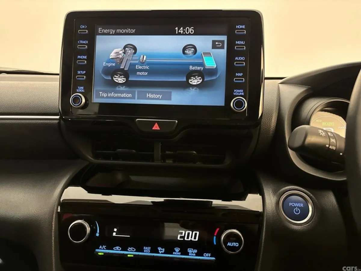 Toyota Yaris Cross Hatchback, Petrol Hybrid, 2023, Black