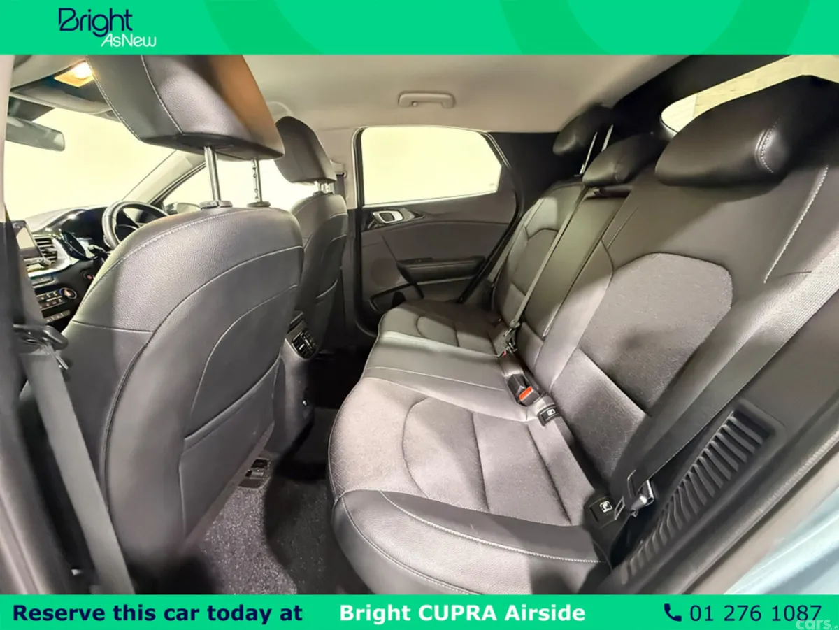 Kia XCeed Hatchback, Petrol Plug-in Hybrid, 2023, Grey