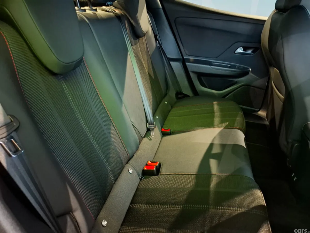 Opel Mokka MPV, Diesel, 2022, Red