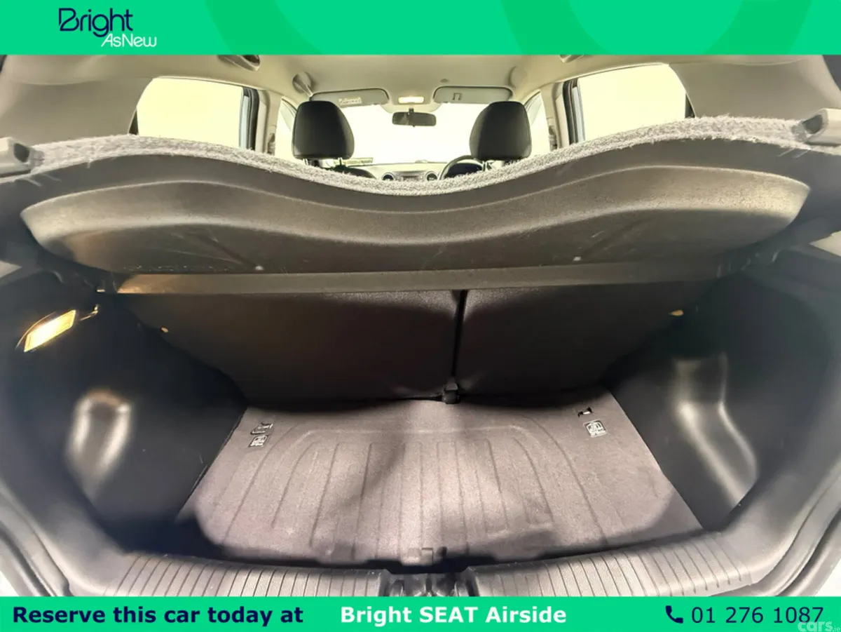 Hyundai i10 Hatchback, Petrol, 2019, Blue
