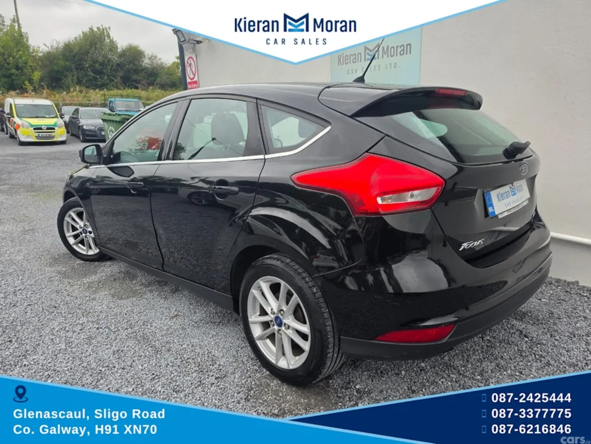 Ford Focus Hatchback, Petrol, 2015, Black